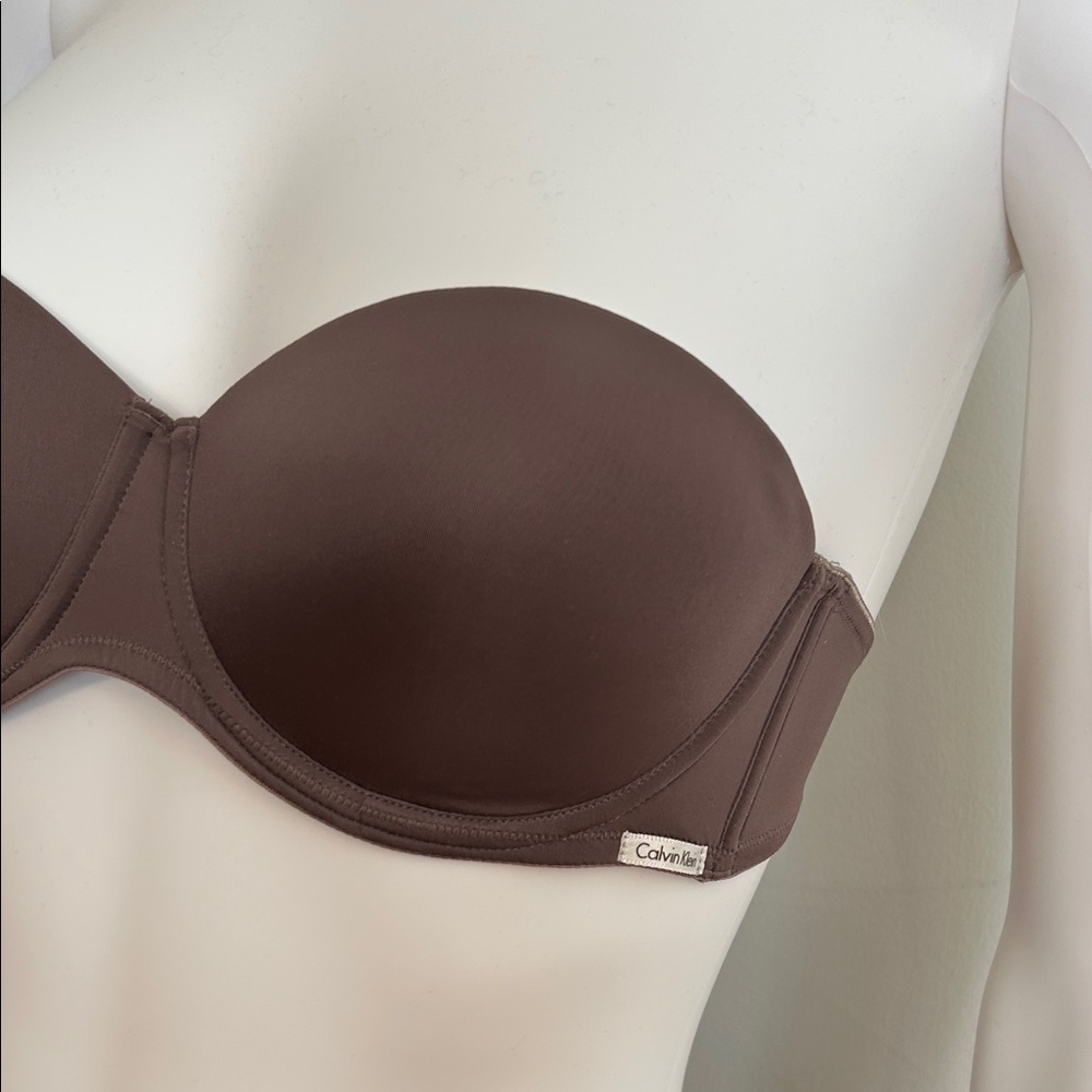 Calvin Klein Women's Chocolate Strapless Bra